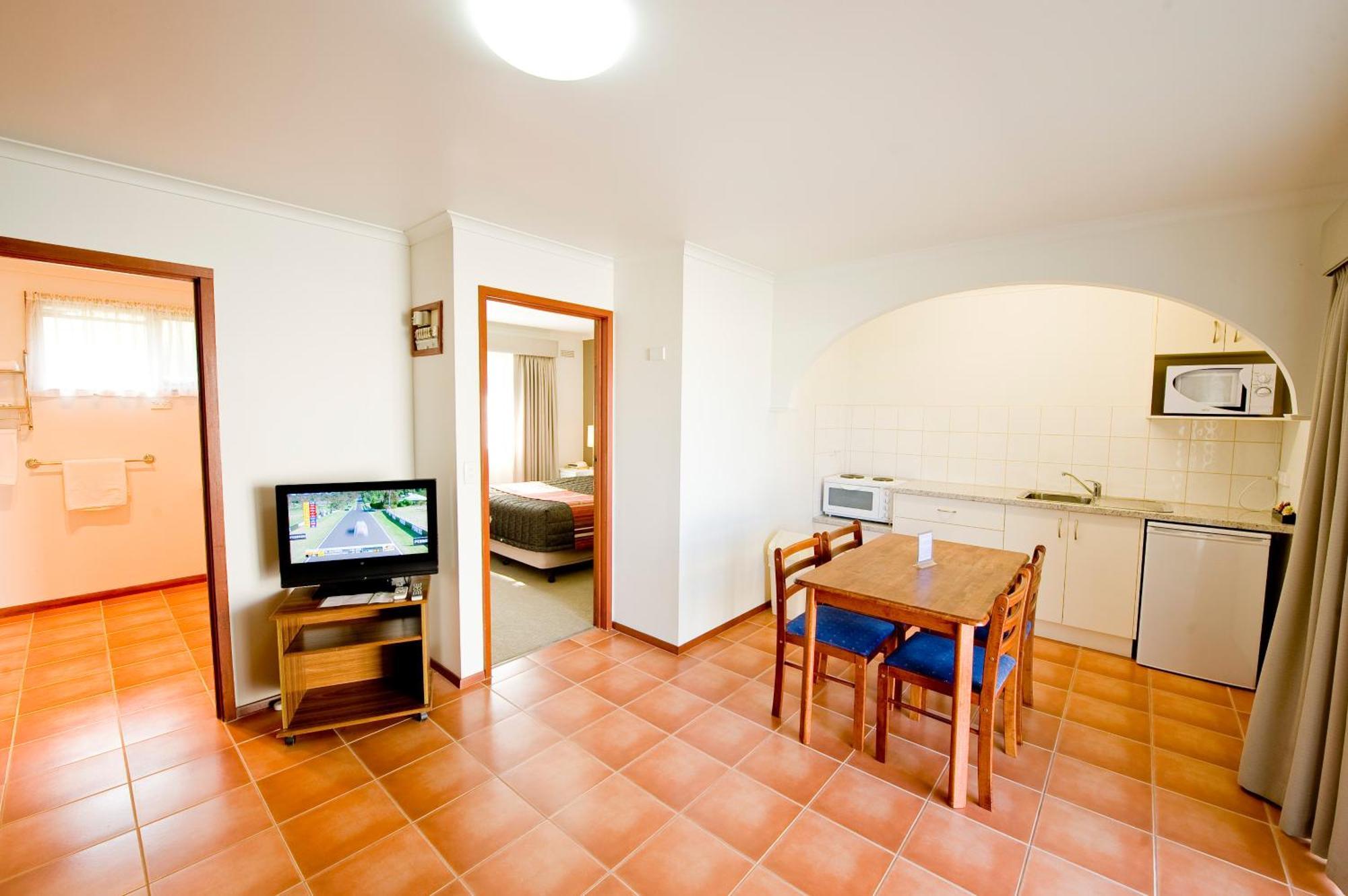 Redwood Manor Motel Apartments 워남불 외부 사진