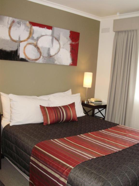 Redwood Manor Motel Apartments 워남불 객실 사진