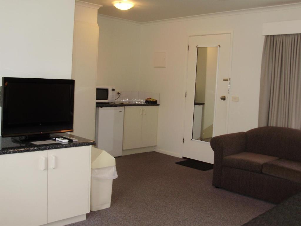 Redwood Manor Motel Apartments 워남불 객실 사진