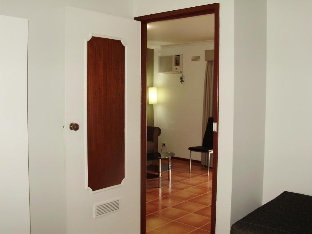 Redwood Manor Motel Apartments 워남불 외부 사진